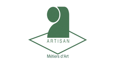 karolinebordas incute atelier parisien maroquinerie paris 11 artisandart travail du cuir fabrique a paris savoirfaire artisanat dart made in france entreprenariat feminin sellerie alafrancaise accessoire durable pointsellier cousumain fairesoimeme